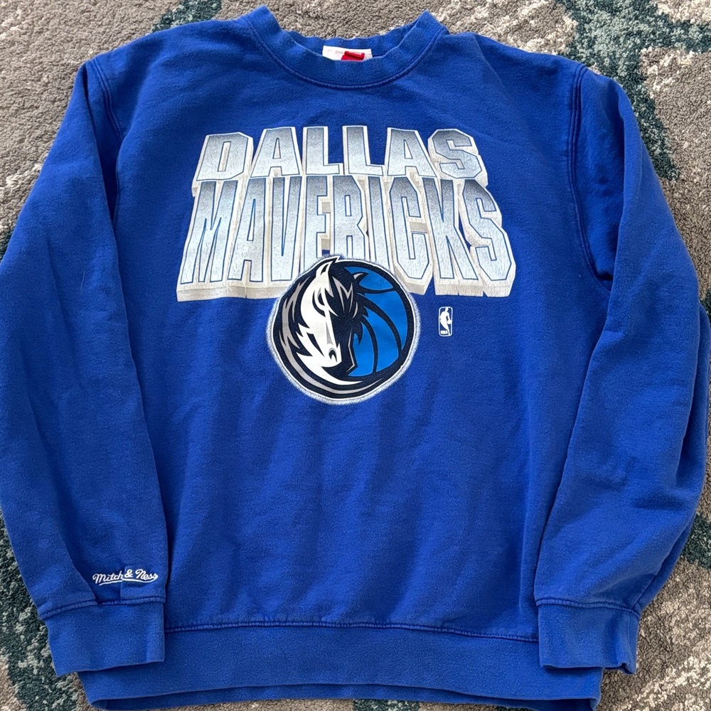 Mitchell & Ness Dallas Mavericks Blue Crewneck Sweater